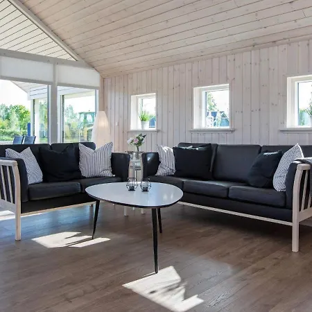 Holiday Home Vaeggerlose Clxxv Bøtø By